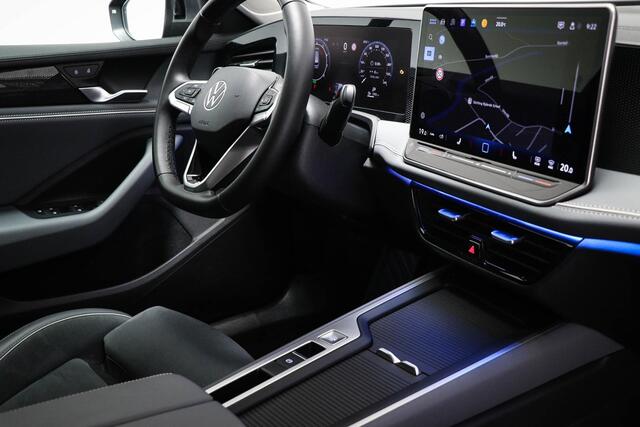Volkswagen PASSAT Variant 1.5 eTSI Elegance Business | MASSAGE | STUURVERWARMING | PARK ASSIST
