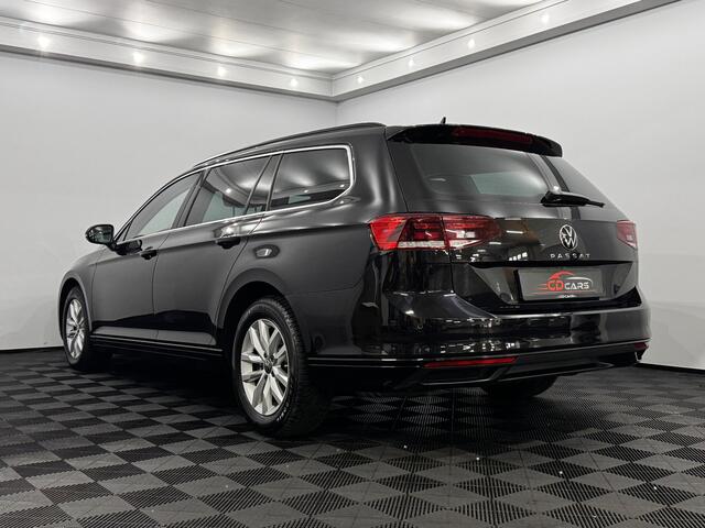 Volkswagen PASSAT 1.5 TSI Business Clima, Parkeersensoren, Navi, Keyless start, Stoelverwarming, Cruise control, A start stop
