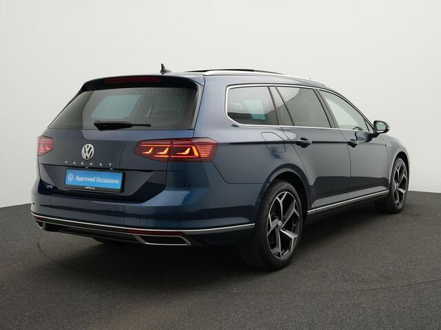 Volkswagen PASSAT Variant GTE Business 1.4 TSI eHybrid 218 pk DSG | Pano | 360 Camera | HUD | Standkachel | Dynaudio Sound | Dynamic Chassis Control | Park Assist | Side Assist | Adaptive Cruise Control