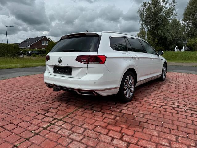 Volkswagen PASSAT Variant 1.4 TSI PHEV GTE Business | 218 Pk | Trekhaak | Pano Dak | ACC | Park assist | A-Camera | HUD |
