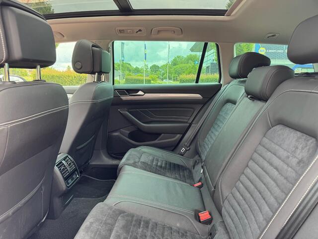 Volkswagen PASSAT Variant 1.4 TSI PHEV GTE Business | 218 Pk | Trekhaak | Pano Dak | ACC | Park assist | A-Camera | HUD |