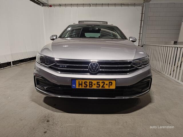 Volkswagen PASSAT Variant 1.4 TSI PHEV 218pk GTE Business Plus Carplay / Leer / A.Cam./ Navi./ Trekhaak / Panoramadak / Standkachel / Geheug- Massagestoel / Winter Pack