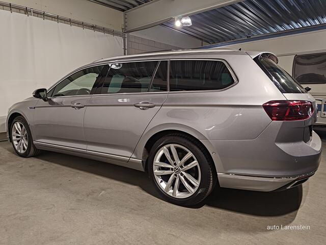 Volkswagen PASSAT Variant 1.4 TSI PHEV 218pk GTE Business Plus Carplay / Leer / A.Cam./ Navi./ Trekhaak / Panoramadak / Standkachel / Geheug- Massagestoel / Winter Pack
