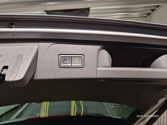 Volkswagen PASSAT Variant 1.4 TSI PHEV 218pk GTE Business Plus Carplay / Leer / A.Cam./ Navi./ Trekhaak / Panoramadak / Standkachel / Geheug- Massagestoel / Winter Pack