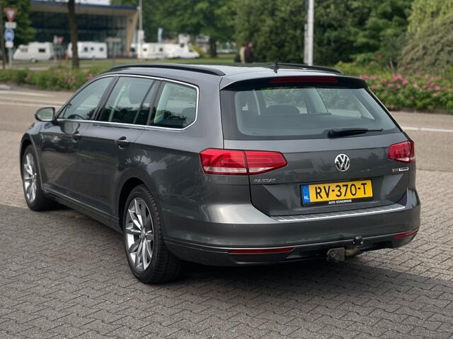 Volkswagen PASSAT 1.4 TSI 150PK DSG AUTOMAAT TREKHAAK NAVI CAMERA