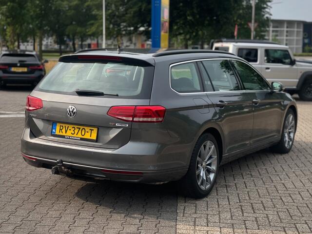 Volkswagen PASSAT 1.4 TSI 150PK DSG AUTOMAAT TREKHAAK NAVI CAMERA
