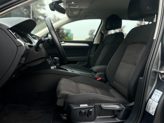 Volkswagen PASSAT 1.4 TSI 150PK DSG AUTOMAAT TREKHAAK NAVI CAMERA