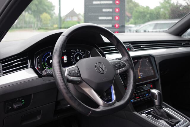 Volkswagen PASSAT Variant 1.4 TSI PHEV GTE 218 PK BNS, Panoramadak, Adap. LED, Trekhaak, 360 Camera