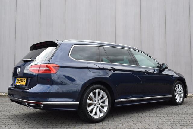 Volkswagen PASSAT Variant 1.4 TSi Automaat Highline R-Line Zwart Leder | Virtual | Carplay | Head-Up | Camera | Sportstoelen
