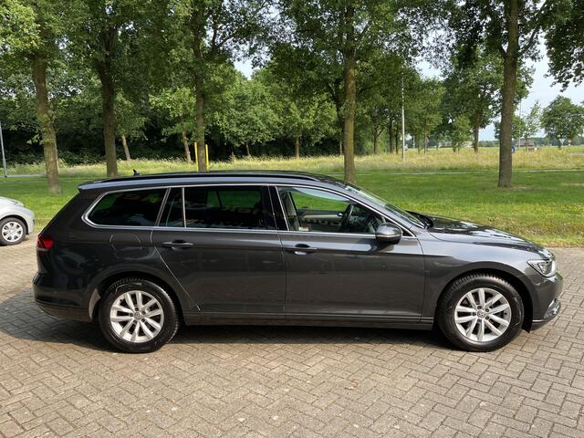 Volkswagen PASSAT Variant 1.4 TSI ACT Comfortline Business | ADT. CRUISE | PDC | CLIMA | STOELVERW. | NAVI
