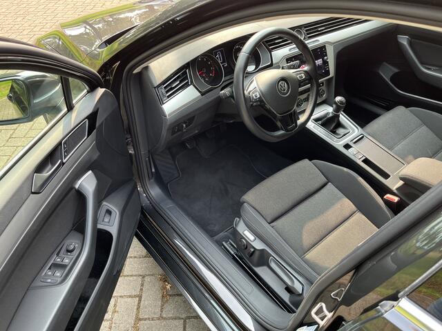 Volkswagen PASSAT Variant 1.4 TSI ACT Comfortline Business | ADT. CRUISE | PDC | CLIMA | STOELVERW. | NAVI