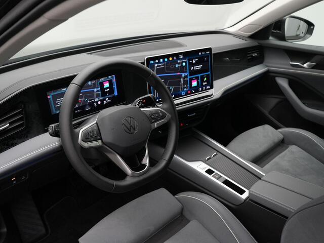 Volkswagen PASSAT Variant 1.5 204 pk eHybrid Business | Camera | Trekhaak | LED | Standkachel | Park Assist | 19 inch