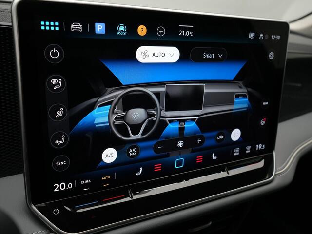 Volkswagen PASSAT Variant 1.5 204 pk eHybrid Business | Camera | Trekhaak | LED | Standkachel | Park Assist | 19 inch