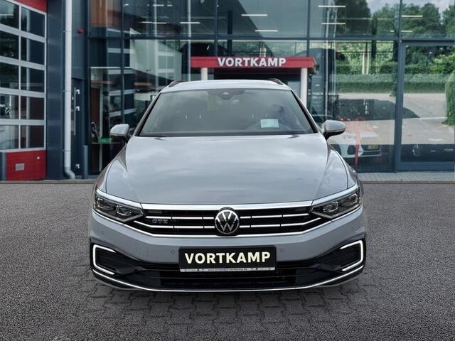Volkswagen PASSAT 1.4 TSI DSG GTE TREKHAAK/360-CAMERA/MEMORY/NAVI/CARPLAY/ACC/E-KLEP