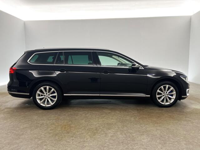 Volkswagen PASSAT 1.4 TSI GTE 231PK DSG Hybride LED Carplay Camera Cruise Clima Navigatie 17"LMV
