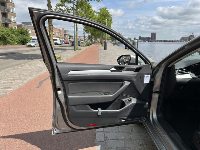 Volkswagen PASSAT Variant 1.4 TSI ACT Connected Series Aut Navi ECC Trekhaak