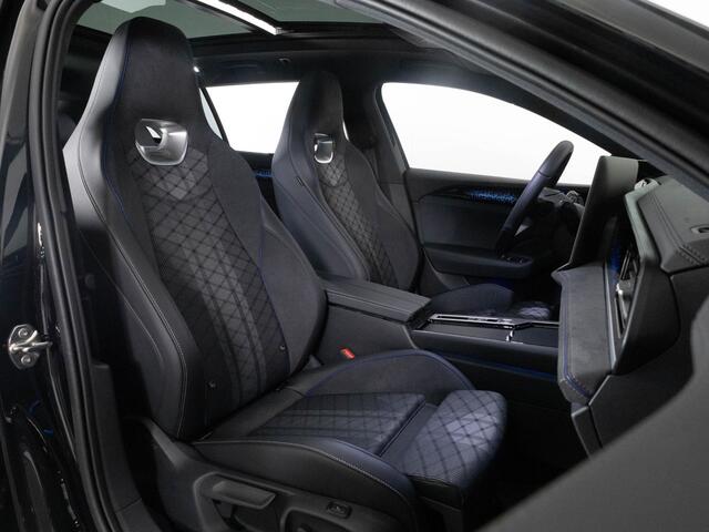 Volkswagen PASSAT Variant R-Line 1.5 eHybrid 272 PK DSG | LED Matrix IQ | Panoramadak | Head-Up | Trekhaak | Harma/Kardon |