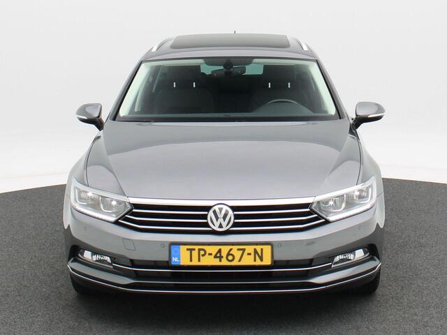 Volkswagen PASSAT Variant 1.4 TSi 150 Pk Automaat Highline | Panoramadak | Climate Control | Parkeersensoren | Bluetooth | Navigatie | 17 inch | 88.291 Km!!