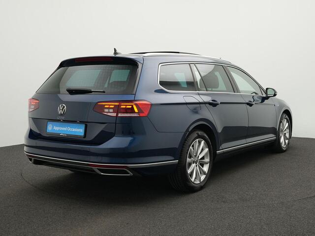 Volkswagen PASSAT Variant 1.4 TSI 218 pk DSG PHEV GTE Business | Panoramadak | Trekhaak | Adaptief onderstel | Leder/alcantara | Achteruitrijcamera