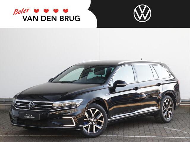 Volkswagen PASSAT Variant 1.4 TSI PHEV GTE | Head-up | Navi 'Pro' | Dodehoekdetectie | Camera | Stoel- en stuurverwarming | LED |