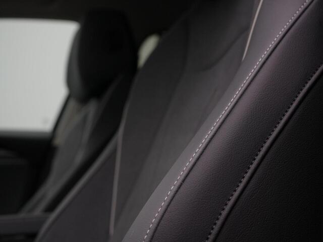 Volkswagen PASSAT Variant 1.5 204 pk DSG eHybrid Business | Trekhaak | Leder/alcantara | Stuur-/stoelverwarming | Achteruitrijcamera | Massage
