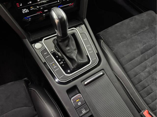 Volkswagen PASSAT Variant 1.4 TSI PHEV GTE / DigiCock / Leder/Alcantara / NaviPRO