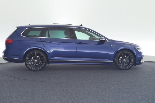 Volkswagen PASSAT Variant 1.5 TSI 150pk DSG 2x R-Line Keyless Camera Virtual Cockpit Panoramadak Navigatie