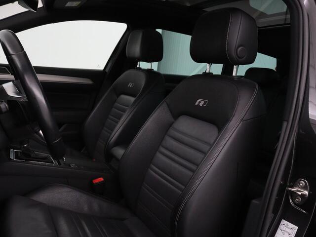 Volkswagen PASSAT Variant 1.5 TSI HL Bns R | Panoramadak | Leder | Keyless | Stoelverwarming | Carplay | Adaptive Cruise | Elektrische achterklep