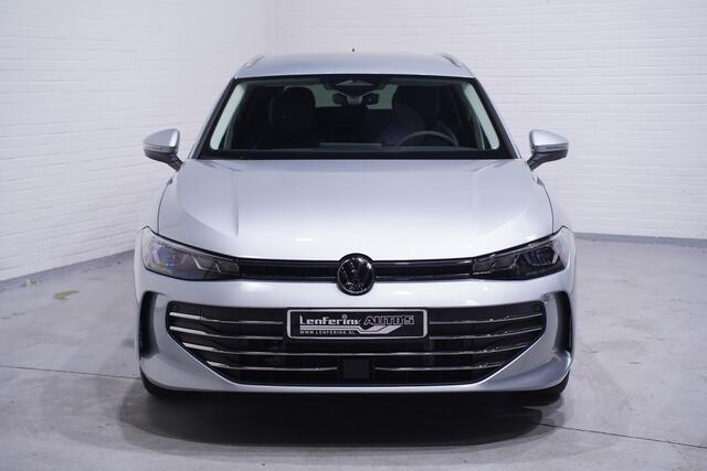 Volkswagen PASSAT Variant 1.5 eTSI 150 pk Aut. Business Camera Trekhaak Massage Stoel verwarming/ventilatie IQ drive Leder/alcantara sportstoelen