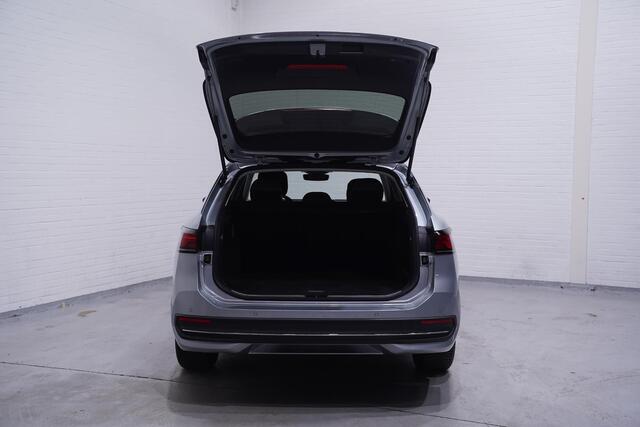 Volkswagen PASSAT Variant 1.5 eTSI 150 pk Aut. Business Camera Trekhaak Massage Stoel verwarming/ventilatie IQ drive Leder/alcantara sportstoelen