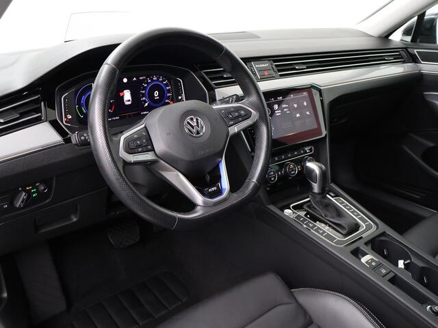 Volkswagen PASSAT Variant 1.4 TSI PHEV GTE Business | 218 PK | Automaat | SoH 89% | Multifunctioneel stuurwiel | Adaptive Cruisecontrol | Panoramadak | Stoelverwarming |
