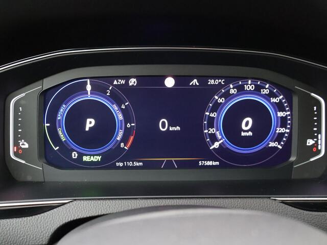 Volkswagen PASSAT Variant 1.4 TSI PHEV GTE Business | 218 PK | Automaat | SoH 89% | Multifunctioneel stuurwiel | Adaptive Cruisecontrol | Panoramadak | Stoelverwarming |
