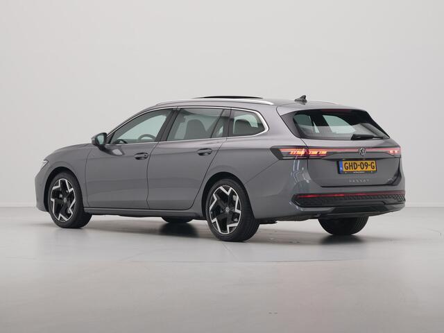 Volkswagen PASSAT Variant 1.5 eTSI 150pk R-Line Business Panorama Trekhaak Camera Side Assist
