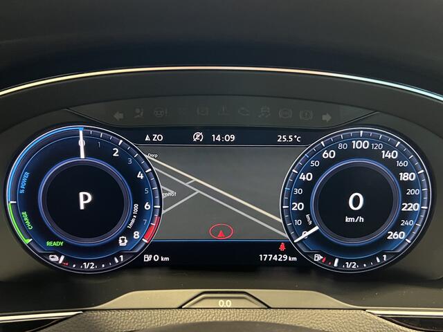 Volkswagen PASSAT Variant 1.4 TSI GTE Connected Series Plus | Navigatie/Android/Apple Carplay | LM Velgen 18" | Elektrische Trekhaak | Voorstoelen Verwarmd | Cruise Control Adaptief |