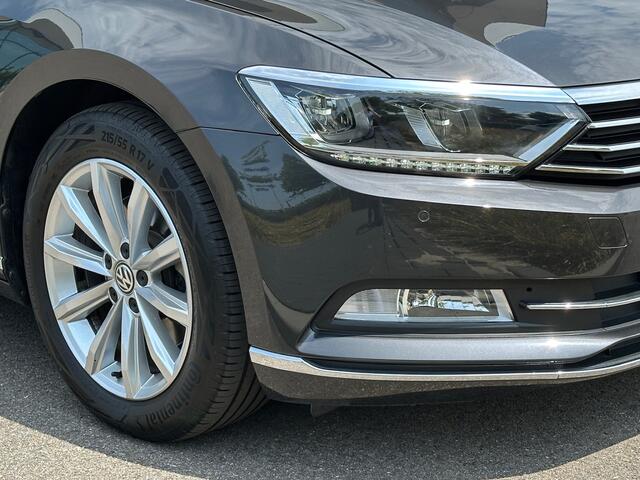 Volkswagen PASSAT Variant 1.5 TSI 150pk DSG Highline | Trekhaak | Camera | Led | Camera | Rijklaar incl. 1 jaar Bovag garantie