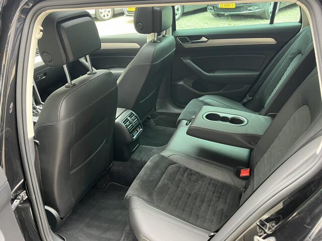 Volkswagen PASSAT Variant 1.8 TSI Business Edition R Aut/Ecc/Navi/Pano