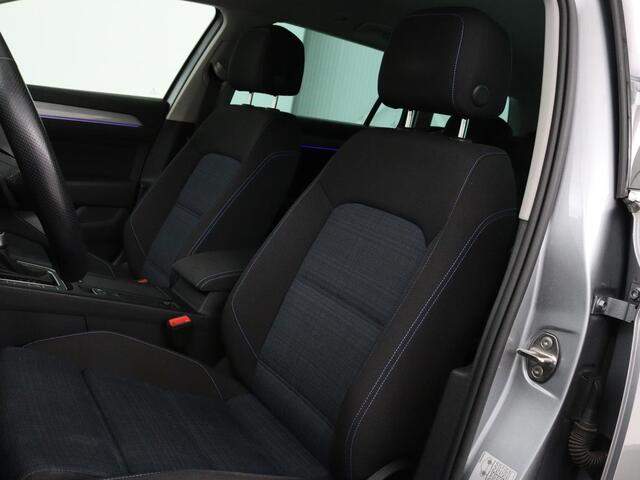 Volkswagen PASSAT 1.4 TSI PHEV GTE Business | Adaptive cruise | Camera | Carplay | Stoelverwarming | Massage | Navigatie | Full LED