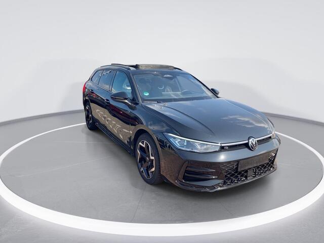 Volkswagen PASSAT Variant 1.5 eHybrid 272pk DSG R-Line Edition · Navigatie · Parkeersensoren · Panoramadak · Garantie t/m 30-07-2029 of 100.000km