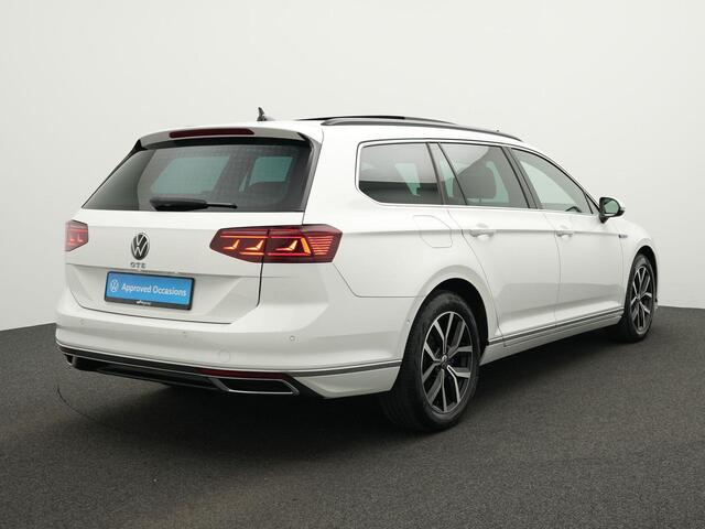 Volkswagen PASSAT Variant 1.4 TSI 218 pk DSG PHEV GTE Business | Panoramadak | Trekhaak | Navigatie Discover Pro | Geheugen-/massagestoel | IQ Light