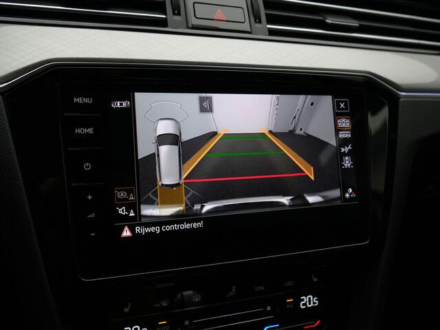 Volkswagen PASSAT Variant 1.4 TSI 218 pk DSG PHEV GTE Business | Panoramadak | Trekhaak | Navigatie Discover Pro | Geheugen-/massagestoel | IQ Light