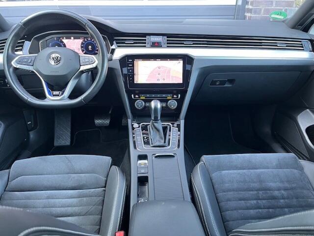 Volkswagen PASSAT VARIANT 1.4 TSI GTE - VIRTU - HEAD UP - LEDER - PANO - IQ LIGHTS - TREKH. - 18 INCH