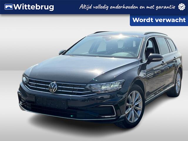 Volkswagen PASSAT Variant 1.4 TSI 218pk PHEV GTE DSG Automaat Leder / Digitaal dashboard / parkeersensoren / App-connect /