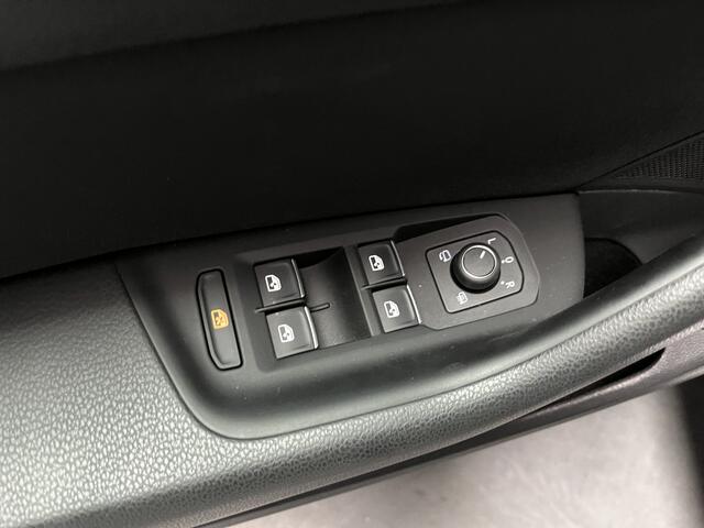 Volkswagen PASSAT Variant 1.4 TSI PHEV GTE Business / AUTOMAAT/ CAMERA/ PARK. SENSOREN/ ERGO COMFORT/ DODE HOEK/ STOELVERWARM./ DIGITAL DASHBOARD/ ELEK. ACHTERKLEP/ LED/ ADAPT. CRUISE/ APP-CONNECT/ NAVI/ CLIMA/ DAB