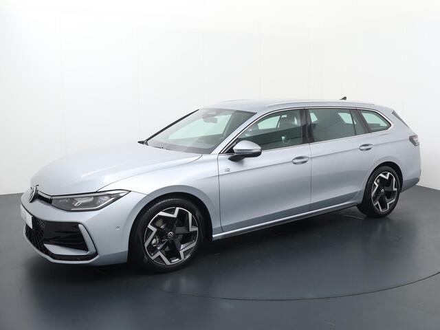 Volkswagen PASSAT Variant 1.5 eTSI R-Line Business | 150 PK | Trekhaak | Ergo Active stoelen | El. achterklep | Stoelverwarming