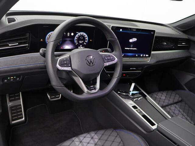 Volkswagen PASSAT Variant 1.5 eTSI R-Line Business | 150 PK | Trekhaak | Ergo Active stoelen | El. achterklep | Stoelverwarming