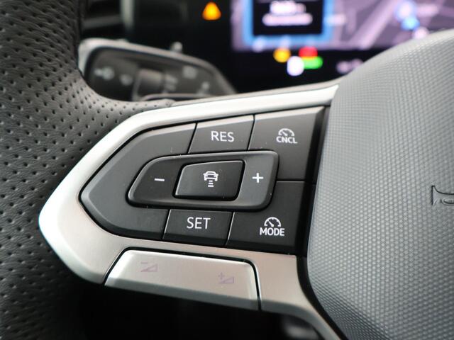 Volkswagen PASSAT Variant 1.5 eTSI R-Line Business | 150 PK | Trekhaak | Ergo Active stoelen | El. achterklep | Stoelverwarming
