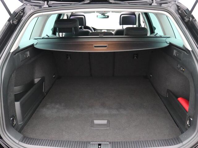 Volkswagen PASSAT Variant 1.4 TSI PHEV GTE Business 218PK DSG matrix led, trekhaak