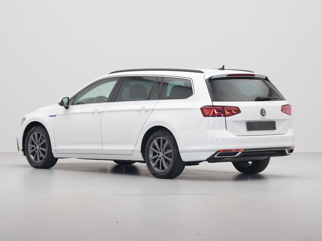 Volkswagen PASSAT Variant 1.4 TSI 218pk PHEV GTE Navigatie iQ Light Side Assist Camera