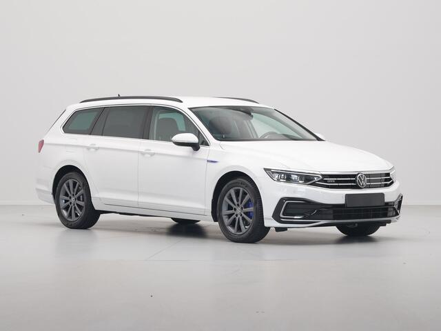 Volkswagen PASSAT Variant 1.4 TSI 218pk PHEV GTE Navigatie iQ Light Side Assist Camera