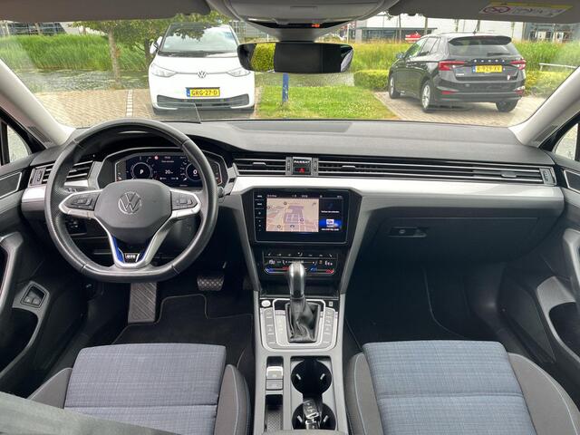 Volkswagen PASSAT Variant 1.4 TSI PHEV GTE Business | 218 Pk | A-Camera | ERGO Massage | Trekhaak | Lane | Side Assist |